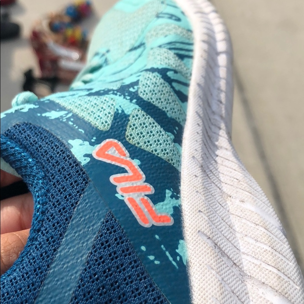 Filas shoes - Picture 3 of 3